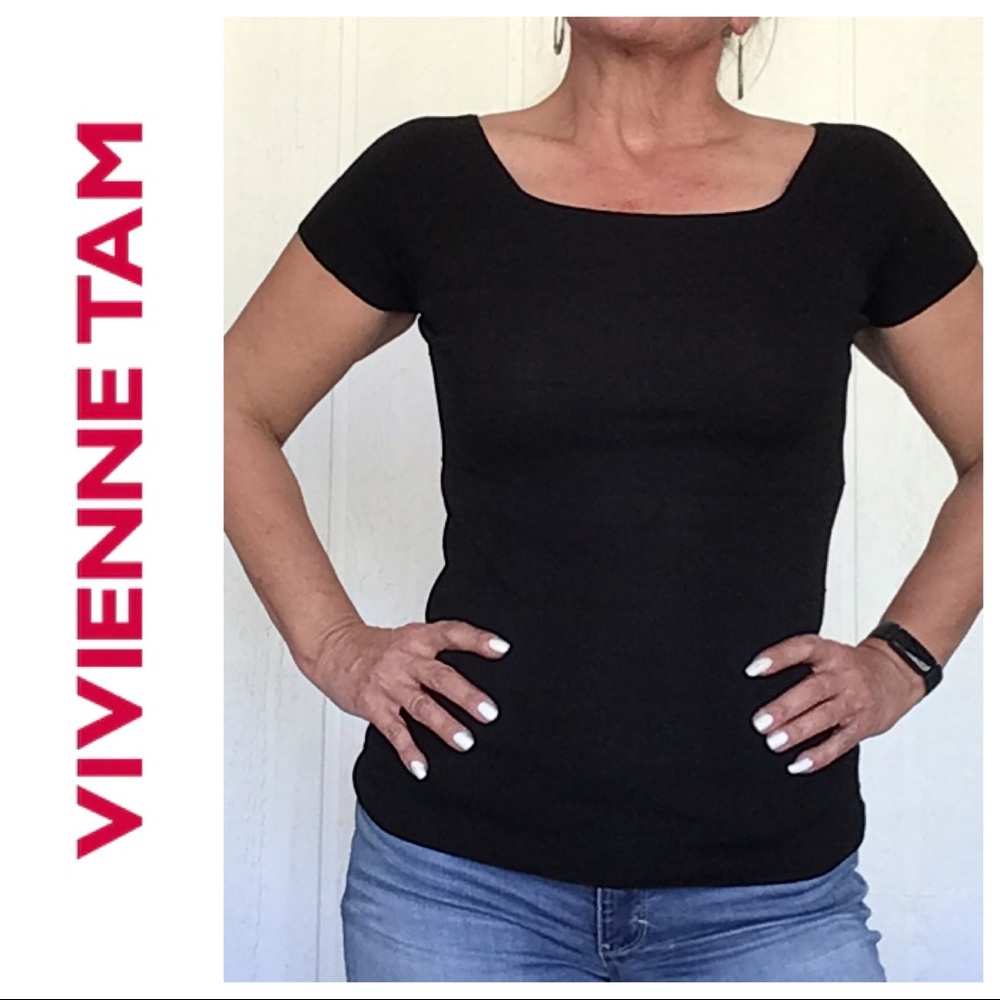 VIVIENNE TAM BLACK KNIT RIBBED SWEATER SMALL